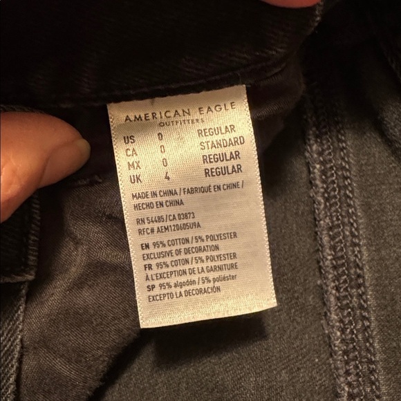 American Eagle Distressed black Mom Jean, Size 0 - Picture 6 of 10